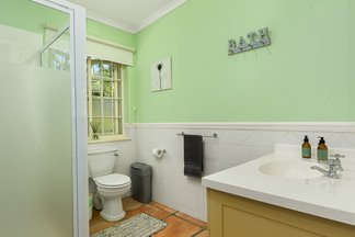 Good Hope Studies - On-site Accommodation bathroom