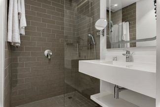 Newlands Residence private bathroom